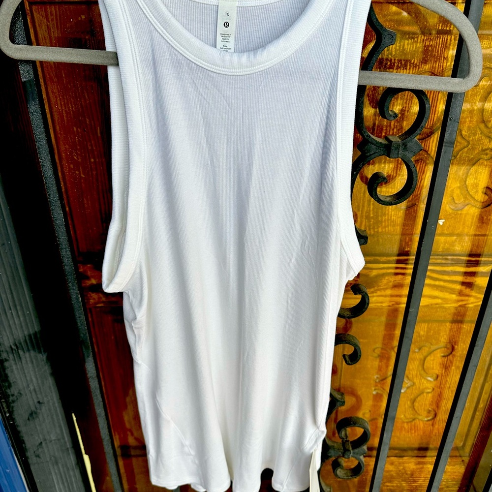 NWT lululemon Hold Tight Tank Sz 10
